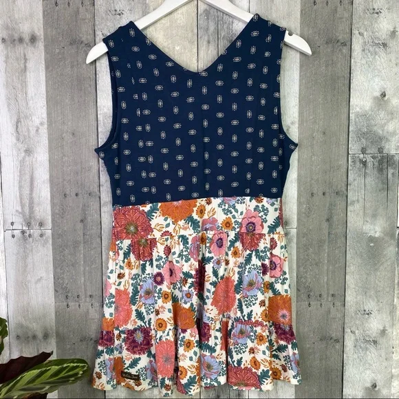 MATILDA JANE Wonderment Feeling Good Navy Floral Peasant Top Size Small - Picture 6 of 7